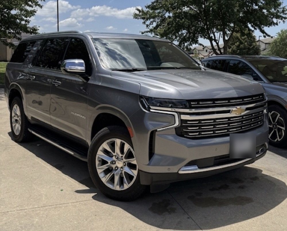 Chevrolet Suburban, front three-quarter view